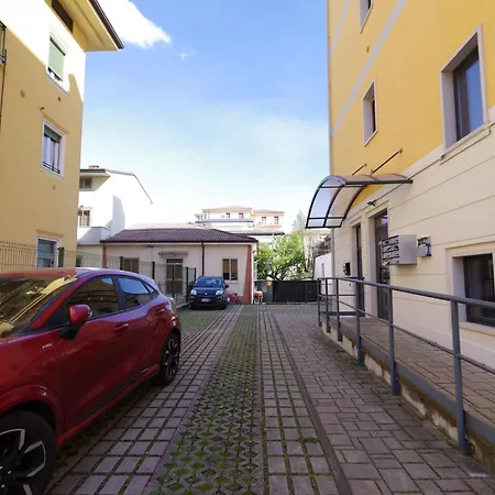 Apartament Bilocale Iris *